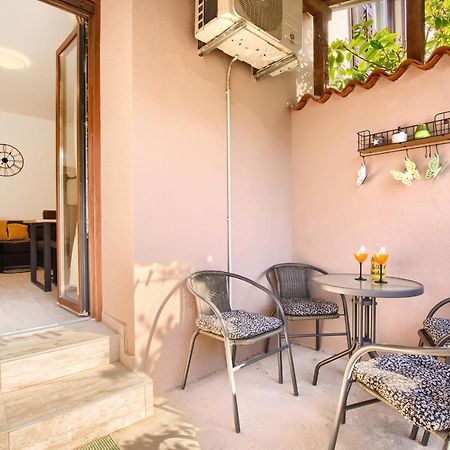 Amphitheater 3+2 Modern Apartment With Terrace, Wifi, Netflix Pula Extérieur photo